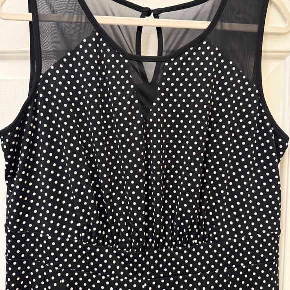 Elegant Black Polka Dot Dress - Picture 3 of 6
